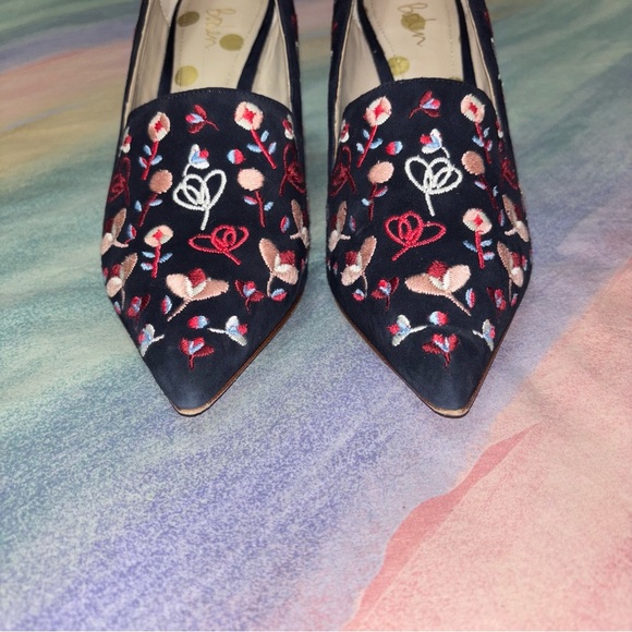 Boden Navy Floral Embroidered Heels Size 40 EU - Picture 5 of 7